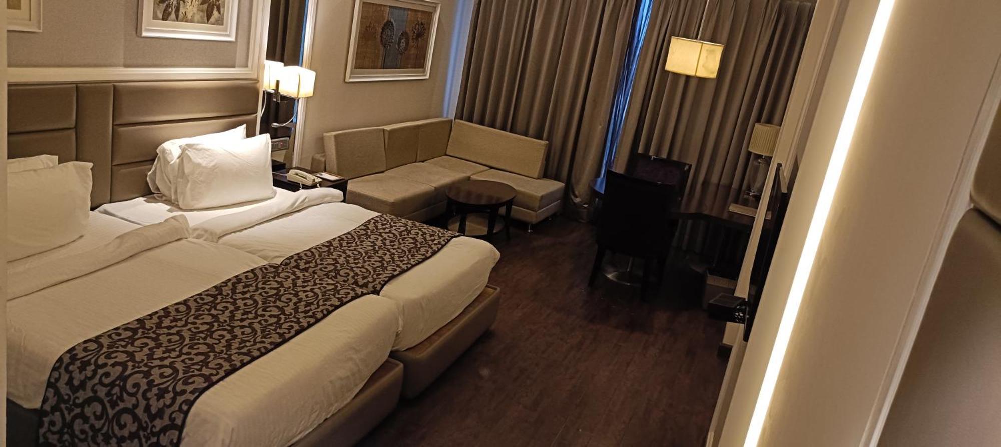 Singhania Sarovar Portico Raipur  Exterior photo